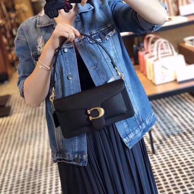 COACH TABBY SHOULDER BAG 26 ((73995)) พร้อมส่งที่ไทยอีกครั้งค่ะ ห้ามพลาด ✔️กระเป๋าหิ้ว//คล้องไหล่//สะพายข้างได้ สุดคุ้ม! หนังแท้อย่างดี ลายหนังสวยนิ่มมือมากค่ะ