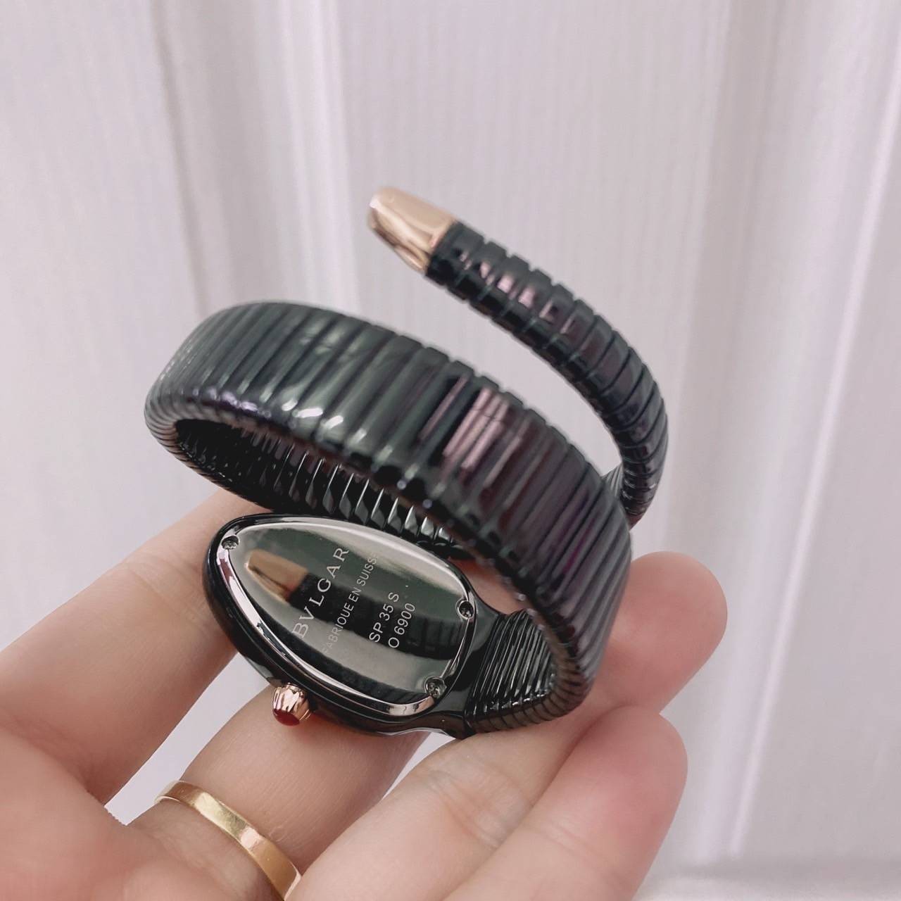 BVLGARI SERPENTI WATCH 24mm 26mm นาฬิกาบุลการี รุ่นหน้าปัดไม่มีเพชร นาฬิกาผู้หญิง ระบบถ่าน Quartz ภาพสินค้าถ่ายจากงานขายจริง