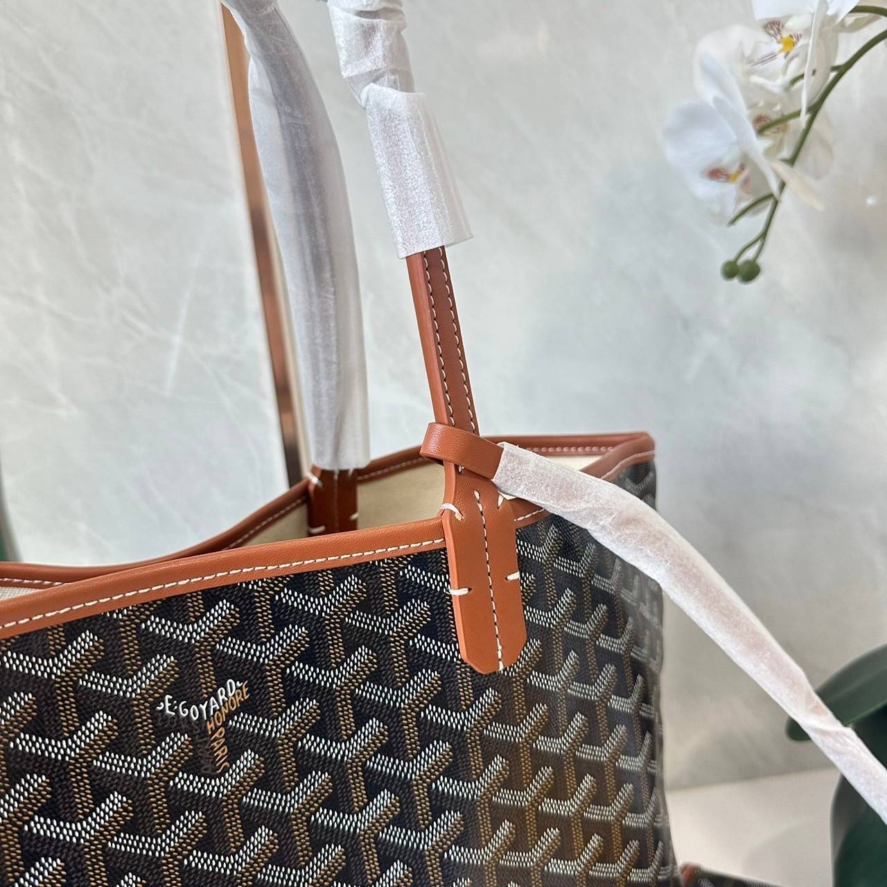 พร้อมส่ง 5 สี PM GOYARD ANJOU PM REVERSIBLE TOTE BAG / Goyard tote bag กระเป๋าทรงโท้ทใบใหญ่ เกรดไฮเอน 1:1 ใช้งานต่างประเทศได้ ภาพถ่ายจากงานขายจริง