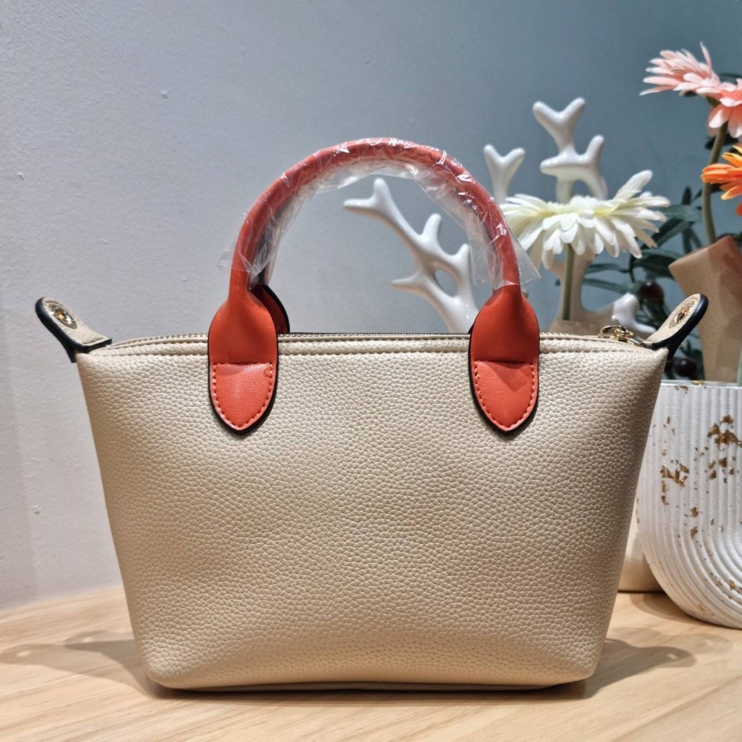 Longchamp le pliage xtra XS leather top handle bag กระเป๋าถือ/สะพายรุ่นยอดฮิต ที่มาในดีไซน์ทูโทน โดดเด่นมีกิมมิค น่ารักน่าใช้สุดๆ