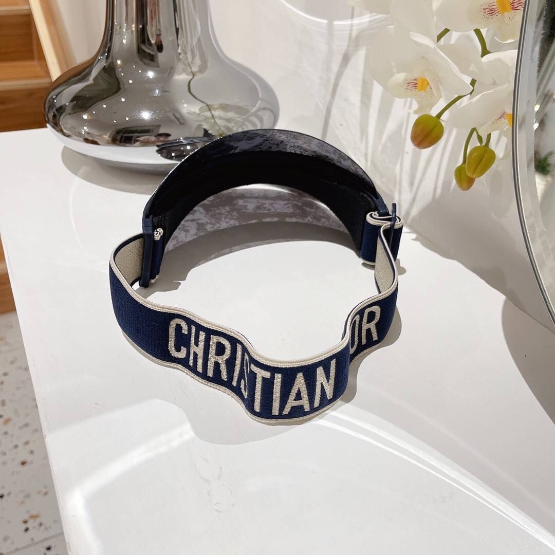DiorClub V1U Blue Toile de Jouy Visor / Dior Sun Visor Cap ภาพสินค้าถ่ายจากงานขายจริงใช้งานต่างประเทศได้