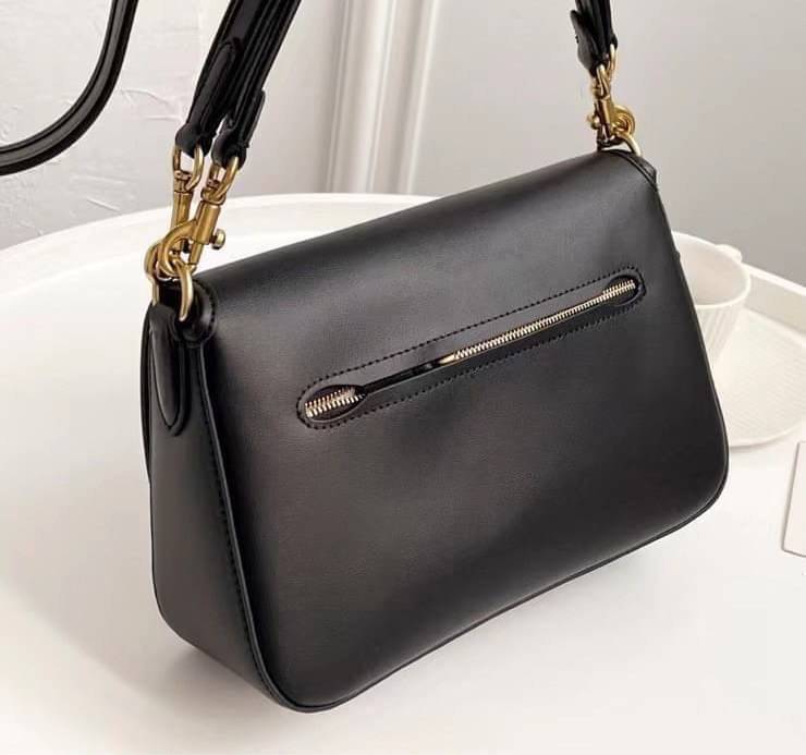 Coach Soft Tabby Shoulder Bag 5 สี กระเป๋าสะพายข้างหนังสวย พร้อมส่งที่ไทยราคาสุดคุ้มห้ามพลาดค่ะ!