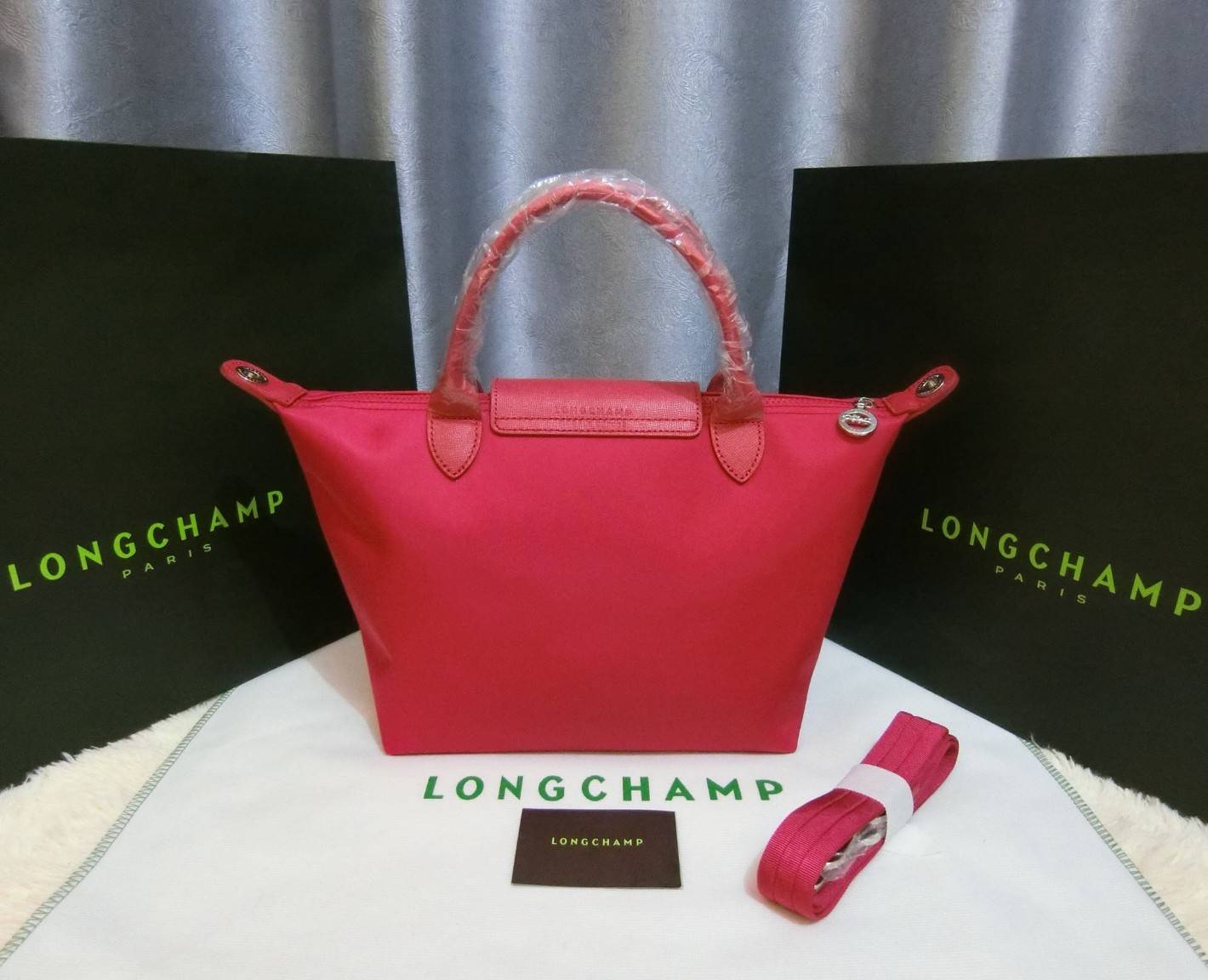 กระเป๋า Longchamp Le Pliage Neo Size S สินค้าใหม่ ของแท้เท่านั้น!!เป็นล็อตผลิตเกินออเดอร์จากโรงงาน มาพร้อมการ์ด/ถุงผ้าแบรนด์/ถุงกระดาษแบรนด์