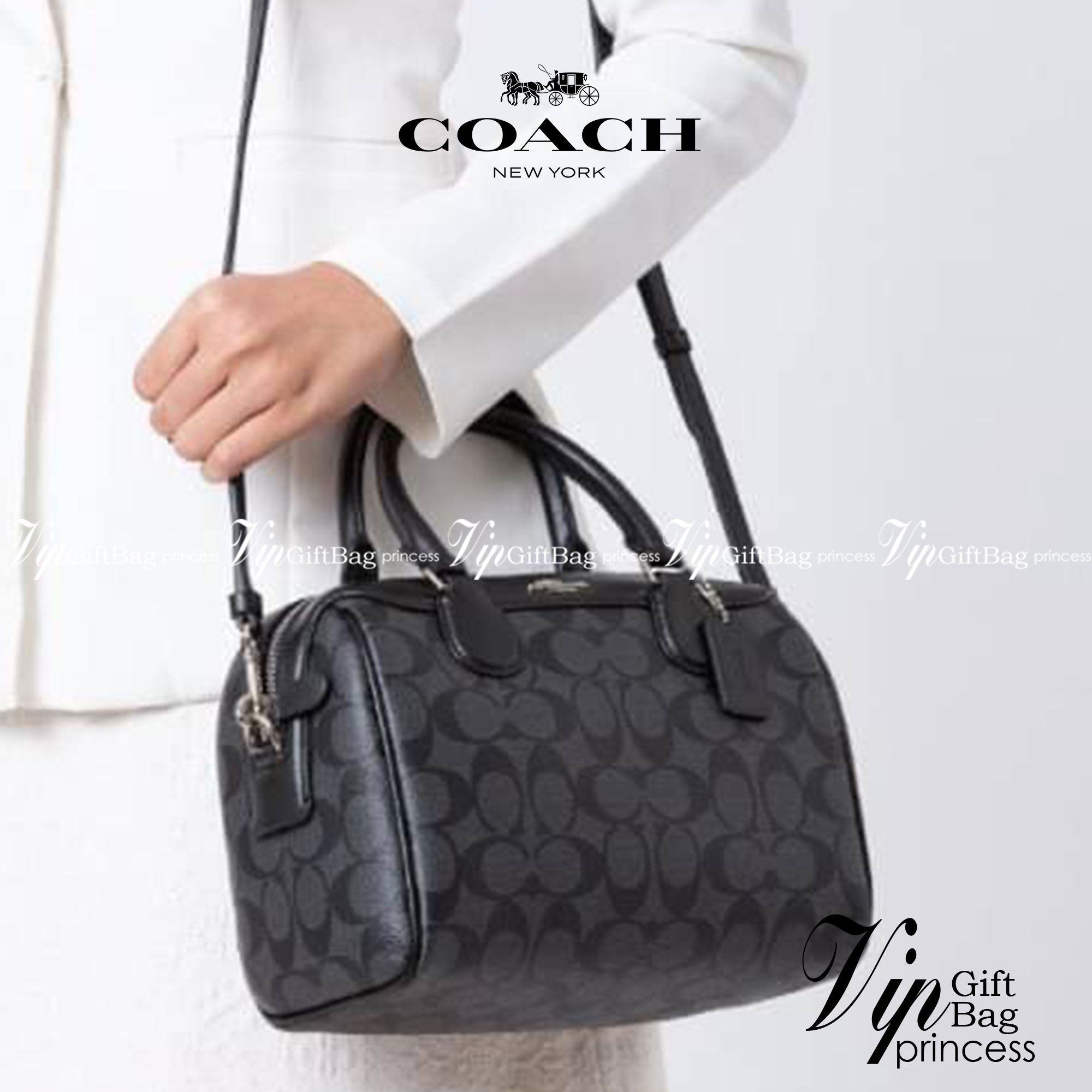 COACH NENNETT SATCHEL BAG((32203)) พร้อมส่งอีกครั้ง ห้ามพลาด! กระเป๋าทรงหมอน ทรงที่สาวๆต้องมีติดตัวไว้สักใบ! หนังแท้นิ่มสวยงาม เปิดปิดกระเป๋าแบบซิป ภายในกว้างสามารถใส่กระเป๋าเงินใบยาวได้ หรือของจำเป็นในชีวิตประจำวันของสาวๆได้หลากหลายเลยค่ะ มีช่องซิปและช่อ