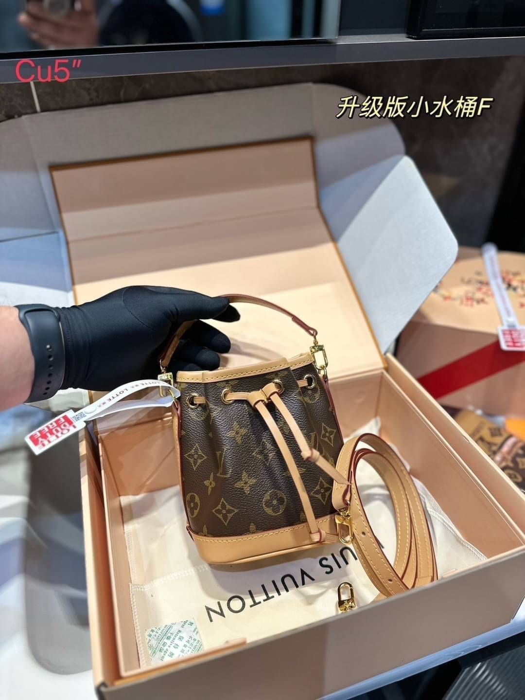 LV Nano Noe Monogram Canvas / LV Mini Bucket Bag กระเป๋าสะพายทรงบัคเก็ตไซส์มินิน่ารัก อีกหนึ่งรุ่นท็อปฮิต ที่ไม่มีไม่ได้จริงๆ
