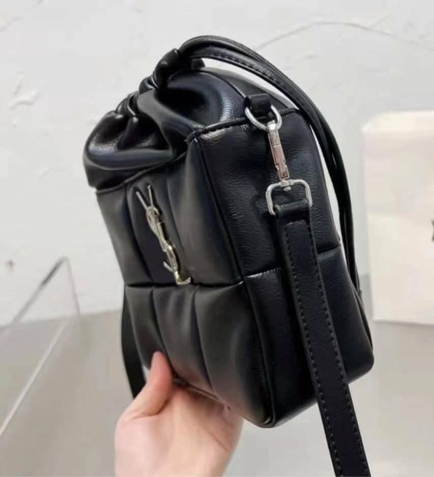 VIP 🥂 YSL Saint Laurent Striped Bucket Bag 9" / YSL Bucket Bag ภาพสินค้าถ่ายจากงานขายจริง พร้อมส่ง