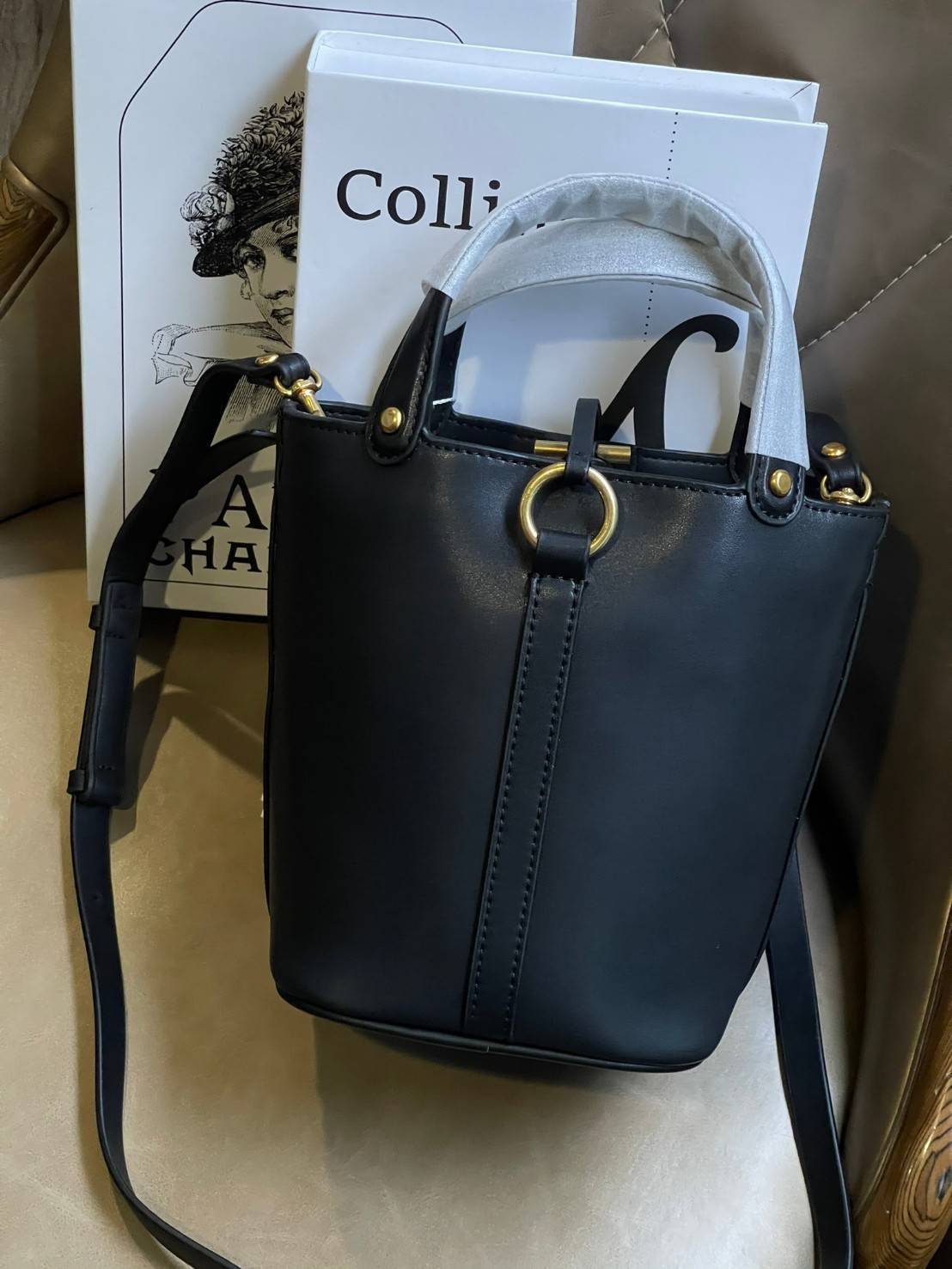 ของแท้ 💯% Tory burch miller mini bucket bag กระเป๋าทรงคลาสสิคจากTory burch มาพร้อมกับรูปทรงถัง ขนาดน่ารักกำลังดี