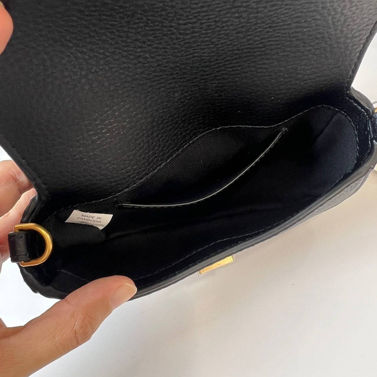 Tory Burch Britten Mini Top Handle Crossbody Bag กระเป๋าสะพายใบเล็กดีไซน์เรียบหรู เกรดออริ สลับแท้ 1:1 ใช้งานต่างประเทศได้