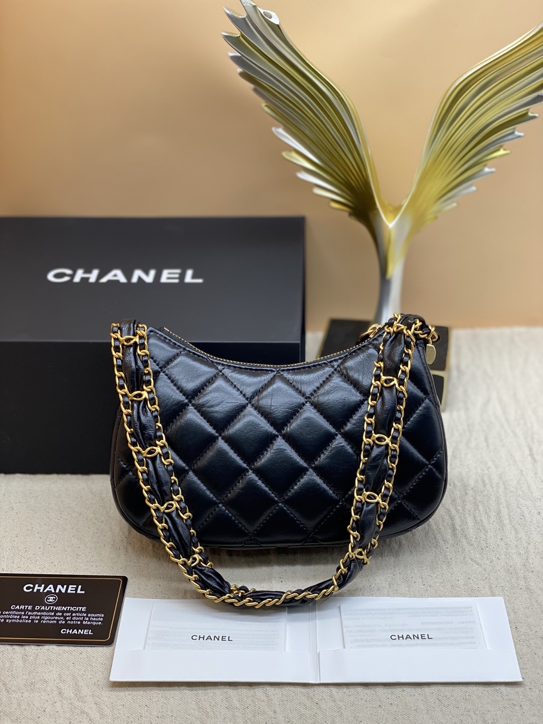 CHANEL 23K HOBO small 21cm ออริสลับแท้ ใช้งานต่างประเทศได้ งานเกรดหนังสวย อะไหล่ทองสวยหรู กระเป๋าสะพายทรงโฮโบ มี 2 ขนาดกำลังสวย ดีไซน์ใหม่ 2023
