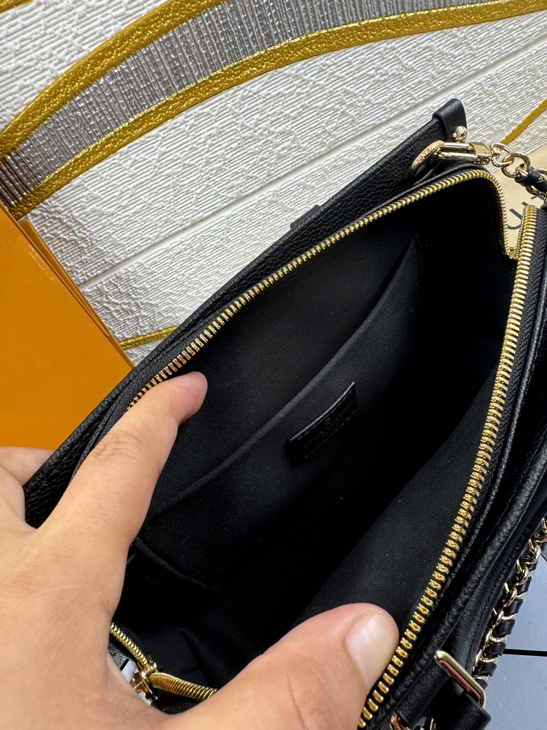 LV OnTheGo East West กระเป๋าทรงโท้ทดีไซน์ใหม่ สัดส่วนลงตัวงดงาม เกรดออริ 1:1 สลับแท้