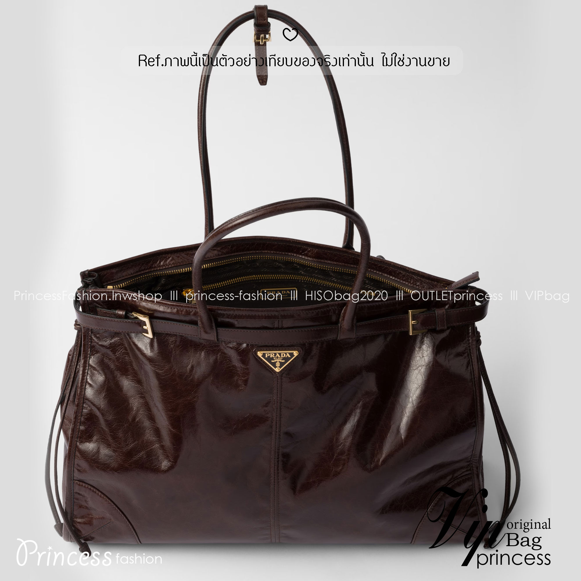 ORI หนังแท้ | Prada Bonnie Large Leather Handbag 38cm กระเป๋าสะพายทรงโท้ทใบใหญ่ โดดเด่นด้วยดีไซน์ที่เน้นความประณีตแต่ใช้งานได้จริง หนังเนื้อนุ่มเคลือบเงา เน้นย้ำเสน่ห์อันทันสมัยและใช้งานได้หลากหลาย รูปทรงเรียบง่ายโดดเด่นด้วยดีไซน์เรียบหรู