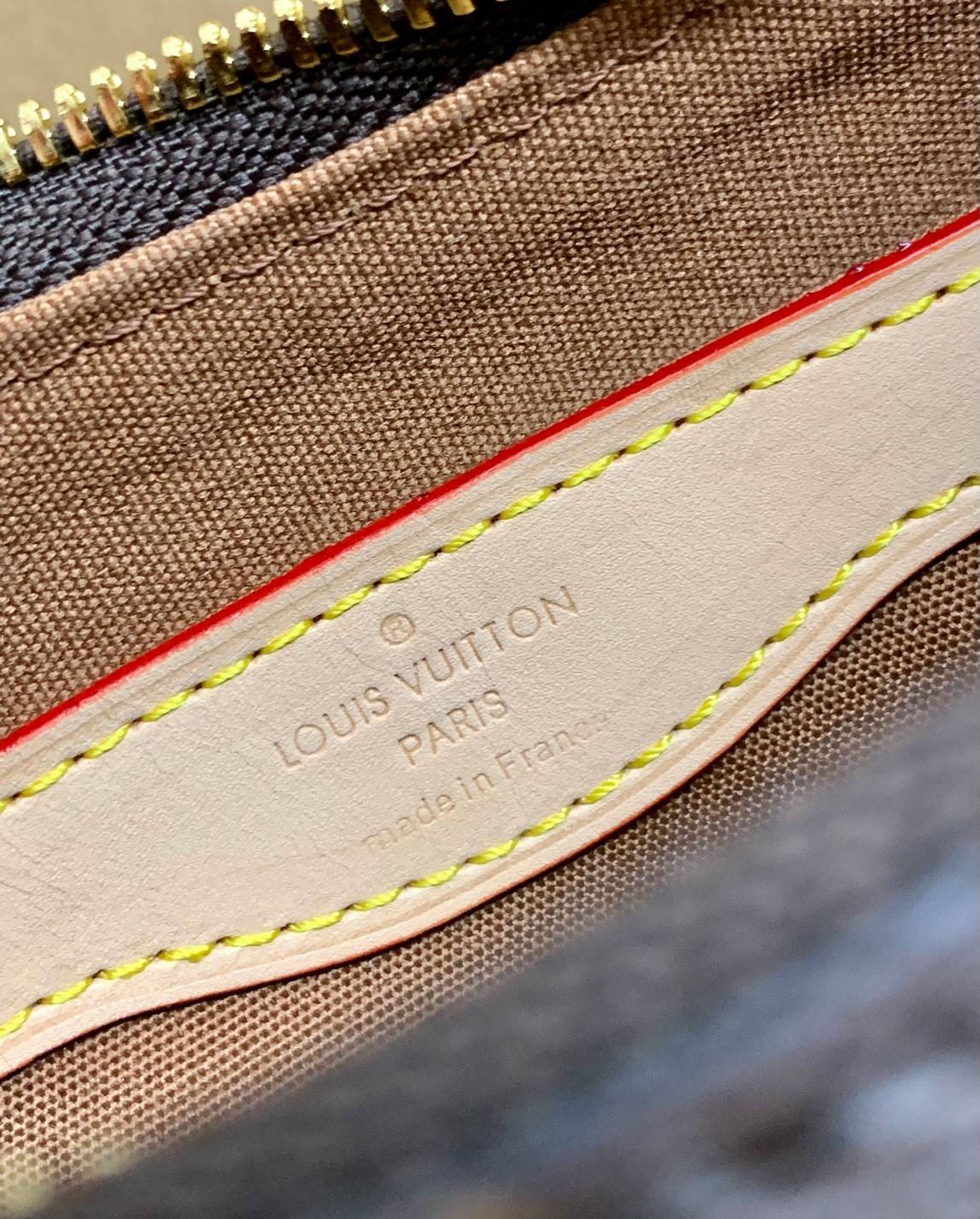 รุ่นฮิตปี2021 สะพายได้ทั่วโลกค่ะ!! LOUIS VUITTON BOULOGNE M45832 พร้อมส่ง! LV PREMIUM GIFT ตปท.!! กระเป๋าหิ้ว//สะพายข้างได้ หนังแกะ ทรงสวยมากๆค่ะ เปิดปิดกระเป๋าแบบซิปคู่ อะไหล่ทองแววหรูหรามากๆ