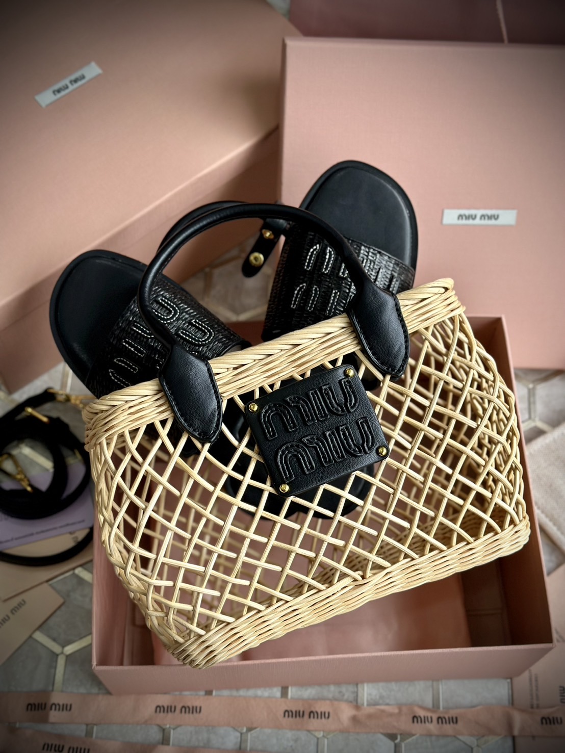 Miu Miu Woven fabric handbag with leather trim กระเป๋าสานดีไซส์ย้อนยุค