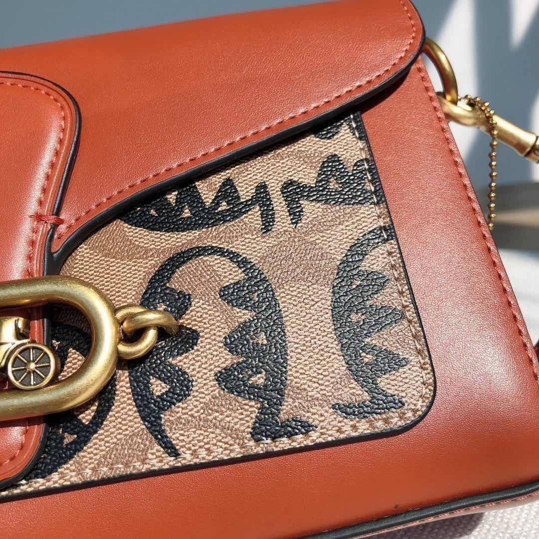 ของแท้ 💯% Coach SMALL JADE SHOULDER BAG Refined pebble leather