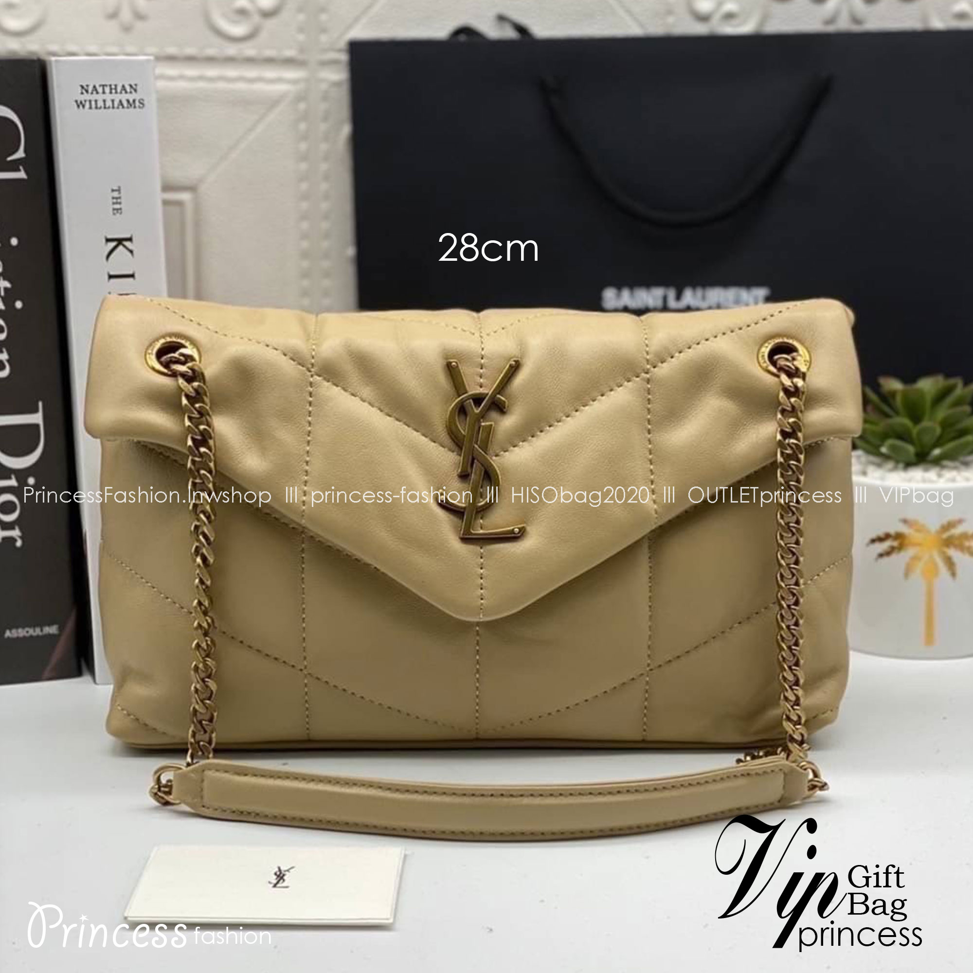 28cm YSL PUFFER SMALL CHAIN BAG IN QUILTED / Yves Saint laurent puffer small chain bag in quilted กระเป๋าสะพายรุ่นยอดนิยม ทรงสวย ใช้ได้บ่อยไม่มีเบื่อ วัสดุหนังสัมผัสนิ่มมือ ดีไซน์เรียบหรู