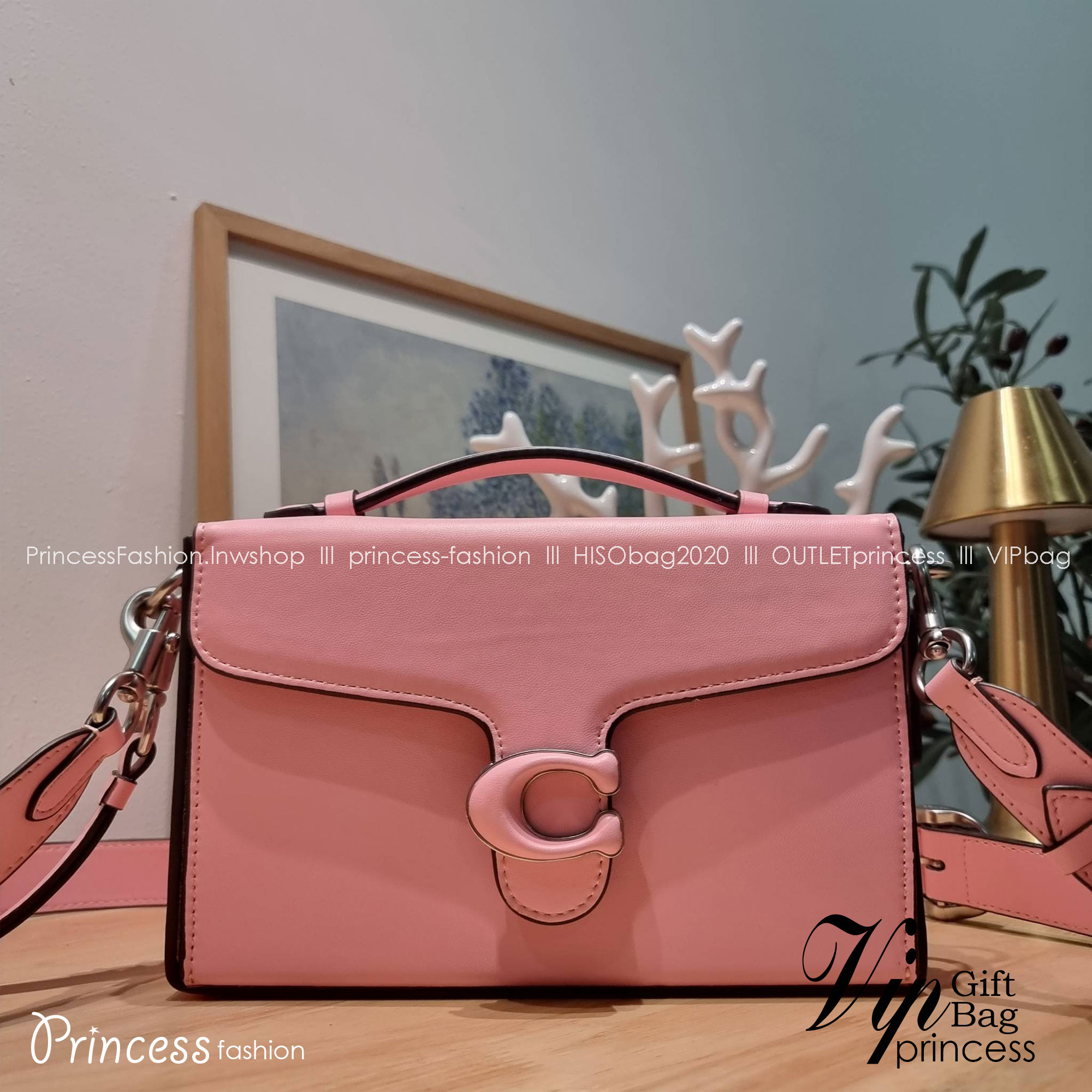 COACH CH798 TABBY BOX BAG IN SIGNATURE CANVAS ดีไซน์ใหม่ปี 2023 กับกระเป๋าสะพายมัลติฟังก์ชั่น ครบครัน ใช้งานได้หลากหลาย สวยคมชัด คลาสสิคใช้ได้ทุกลุค