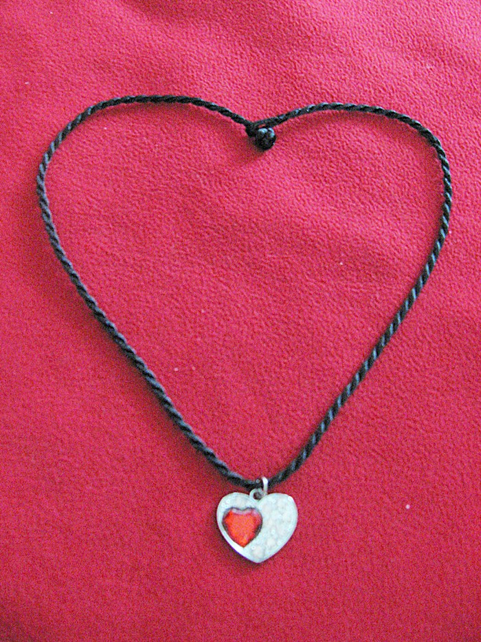 สินค้าหมดค่ะ สร้อยคอรูปหัวใจแบบ1ค่ะ