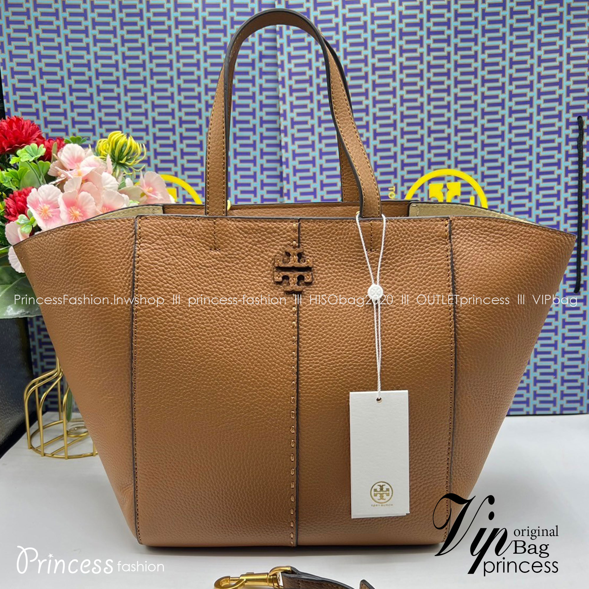 Tory Burch McGraw Leather Tote Bag / Tory Double T Tote Bag / TORY TOTE BAG พร้อมส่ง 4 สี กระเป๋าสะพายทรงโท้ท จุของได้เยอะใบนี้ตอบโจทย์ได้ดีมาก โทนสีเรียบง่าย แฝงไปด้วยความดูดี สุขุมและเป็นผู้ใหญ่