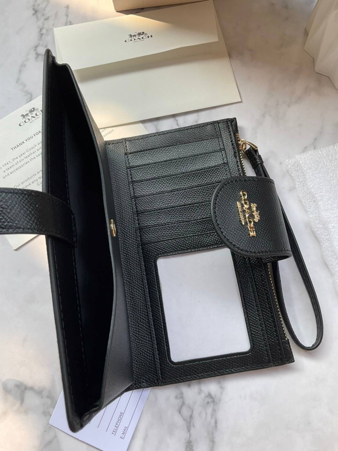 COACH TECH WALLET (COACH C2869) New Coach กระเป๋าสตางค์ใบยาวรุ่นใหม่ ใส่โทรศัพท์ได้ด้วยน๊า!! คอลเลคชั่นสวยหรู