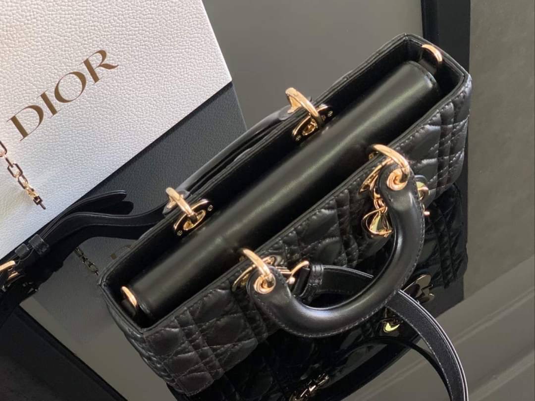 DIOR Medium Lady D-Joy Bag / LADYDIOR กระเป๋าสะพายสง่างามเหนือกาลเวลา เกรดท็อปออริ สลับแท้ 1:1