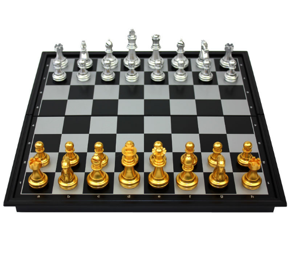 หมากรุกสากลแม่เหล็กตัวหมากสีทองและเงิน กระดานช่องสีดำและขาว แบรนด์UBกล่องใหม่