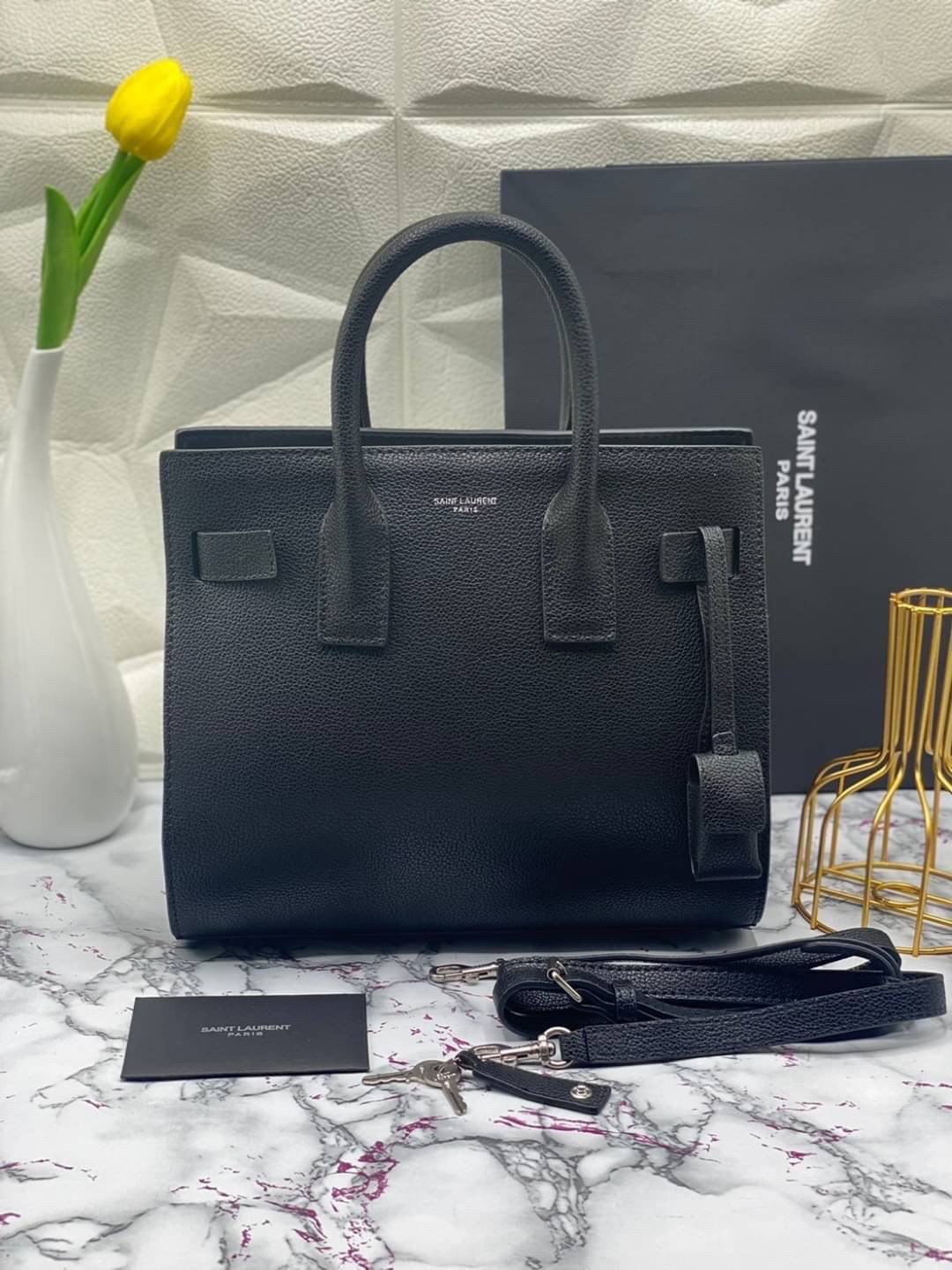 หนังแท้ Yves Saint Laurent Bag CLASSIC SAC DE JOUR BABY IN GRAINED LEATHER