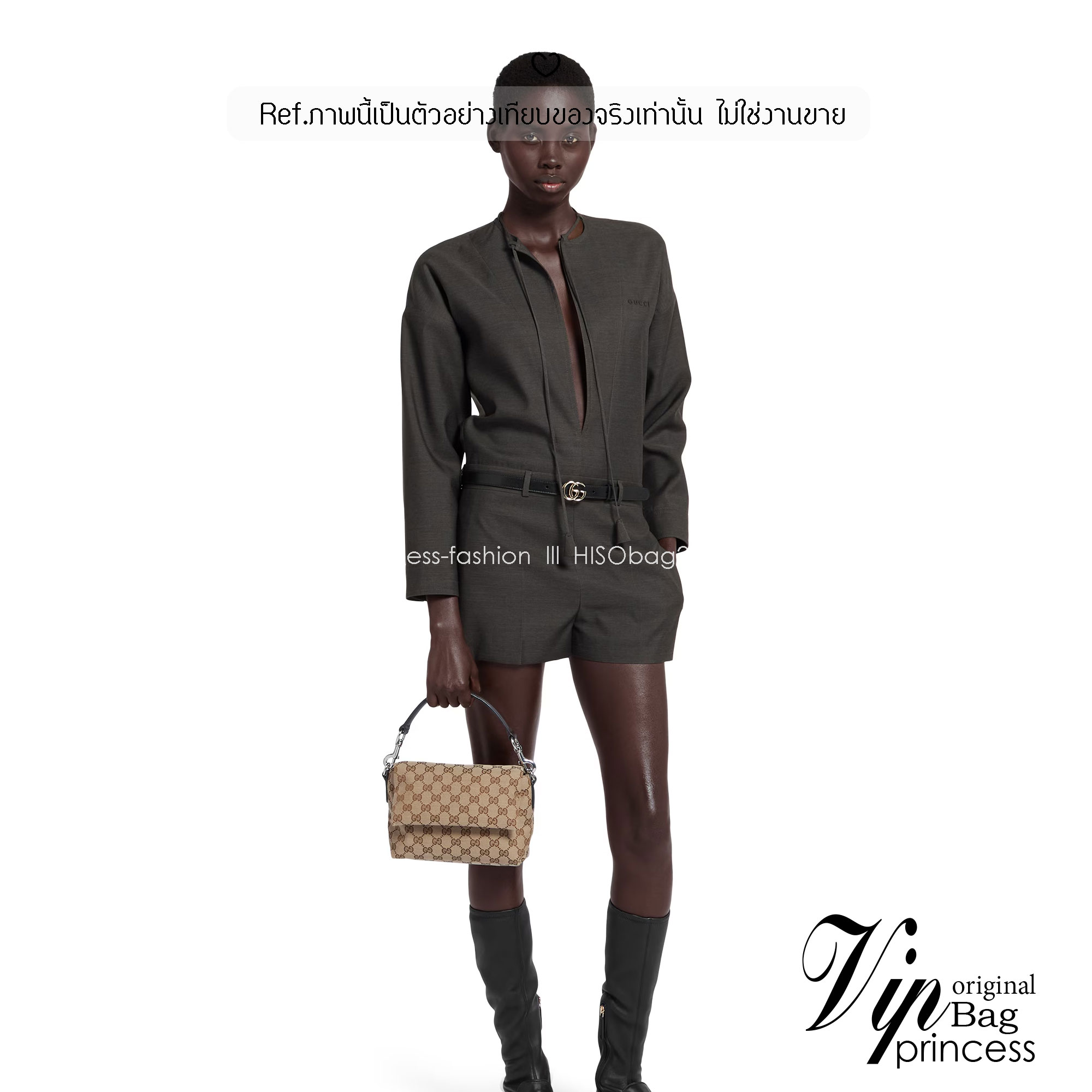 GUCCI GG canvas small crossbody bag กระเป๋าสะพายทรงใหม่เรียบง่าย ที่สุดของความคลาสสิค ด้านหลังมีช่องเก็บแต่งหนังปั้มแบรนด์สวยหรูโดดเด่น เป็น Unisex ใช้งานได้ทั้งชายหญิง