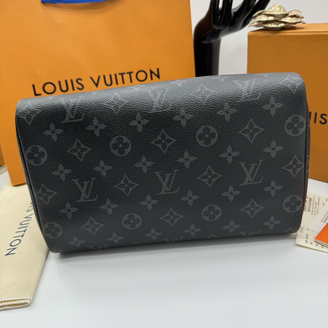 LV Clutch LV Dopp Kit Toilet Pouch Monogram / Damier Graphite Canvas กระเป๋าถือทรงพอชหรือคลัช เกรดออริ ท็อป 1:1 เกรดดีสุด แคนวาสแท้สวย ใช้งานต่างประเทศได้