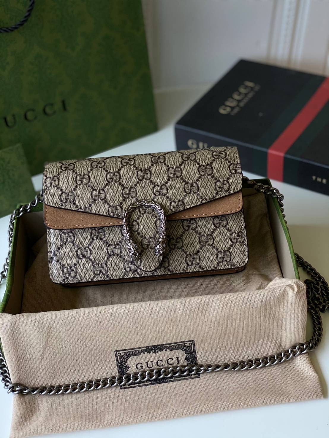 หนังแท้ GUCCI Dionysus mini bag / GG Shoulder bag / GG Denim Dionysus พร้อมส่งที่ไทย กระเป๋าสะพายข้างหนังแท้ เกรดหนังคุณภาพดียิ่งใช้หนังยิ่งสวย โทนสีน่าใช้มากก มาในดีไซน์คลาสสิคเรียบหรูเข้ากับทุกลุ๊คแบบไม่มีเอ้าท์ พร้อมส่งที่ไทย ภาพสินค้าถ่ายจากงานขายจริง