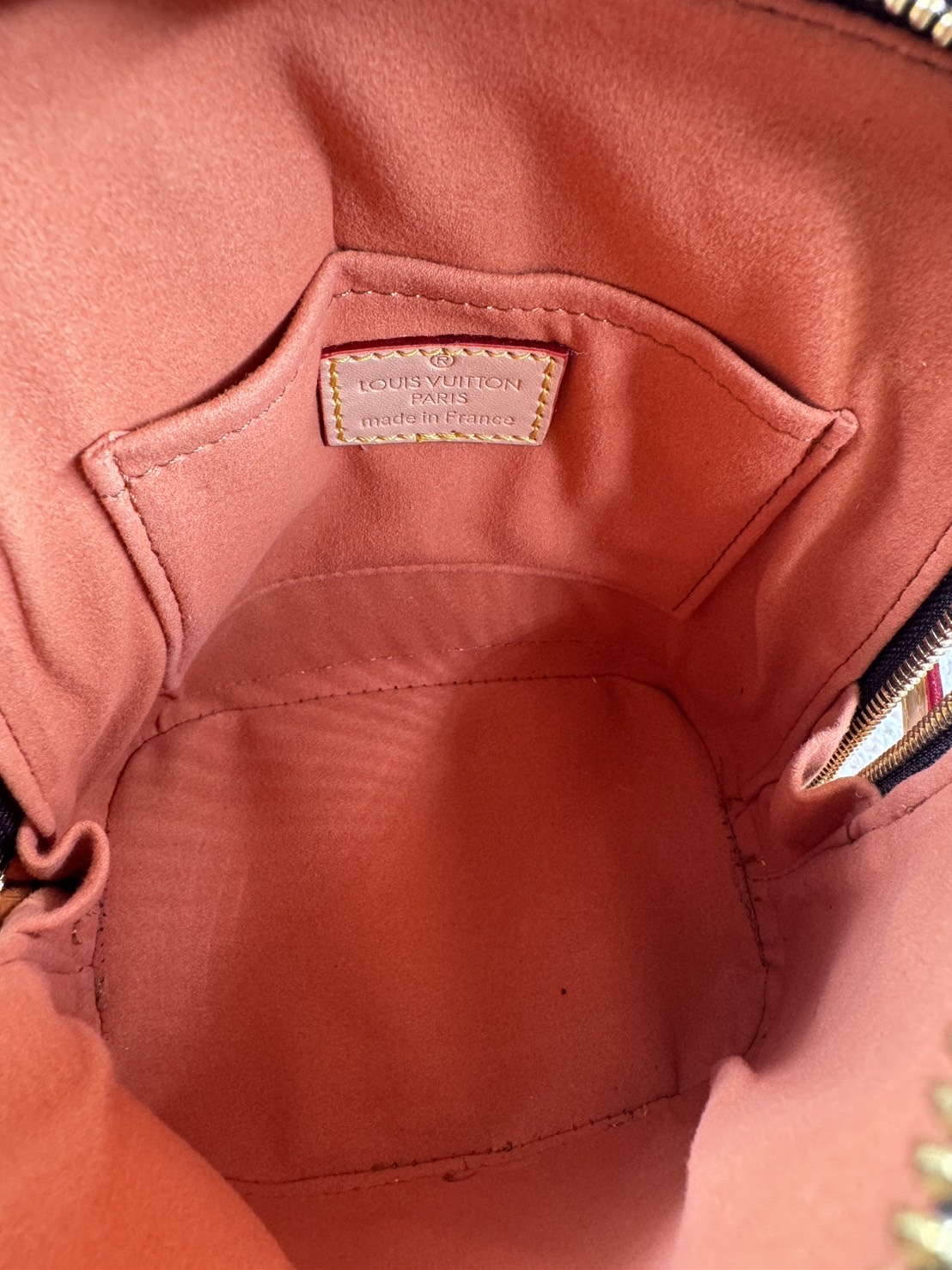 LV Alma Backpack Monogram Canvas กระเป๋าสะพายเป้ลายโมโนแกรม เกรดออริ 1:1