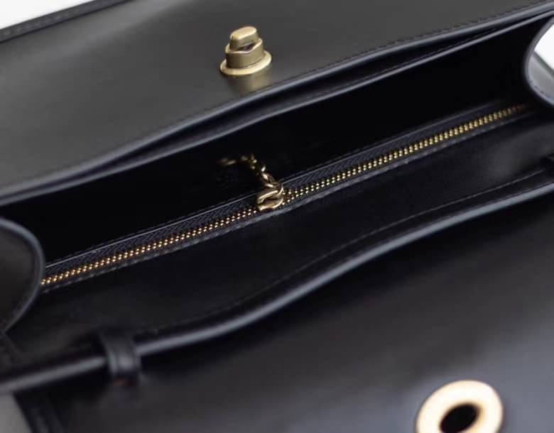 OUTTLET 】Auth Coach 1941 Turnlock Clutch Crossbody Bag พร้อมส่งที่ไทย