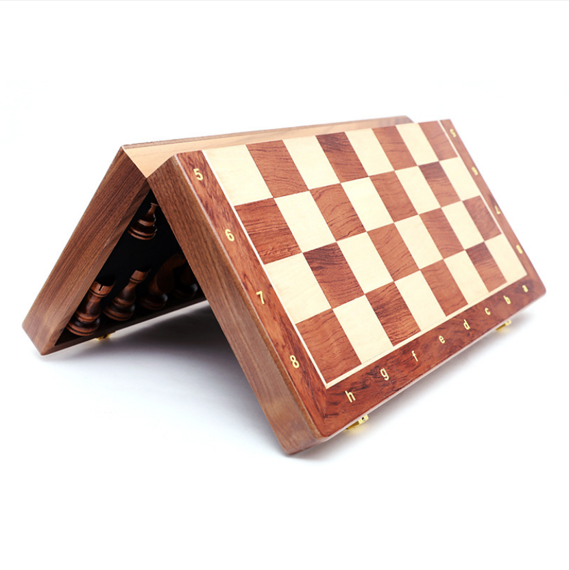 ชุดหมากรุกสากลกระดานไม้พร้อมตัวหมากไม้มีช่องเก็บหลังกระดาน