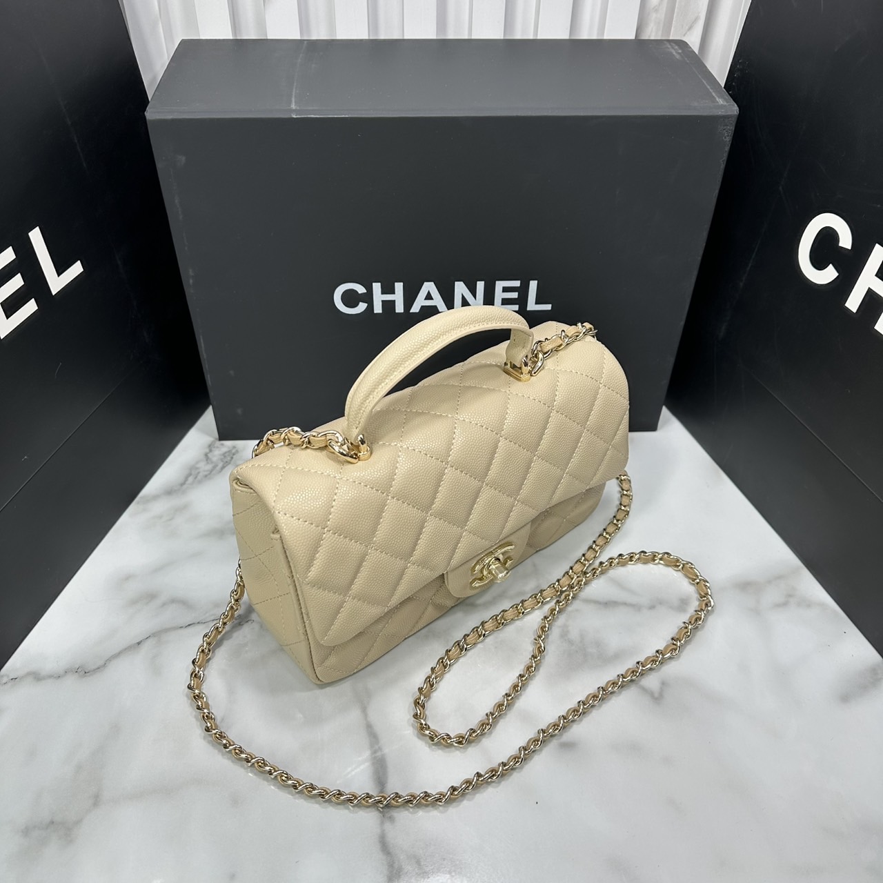 ORI หนังแท้ | CHANEL Classic Flap Bag TopHandle 20cm กระเป๋าสะพายคคลาสสิกพร้อมหูจับ หรูหราระดับตำนาน สวยงามเหนือกาลเวลา
