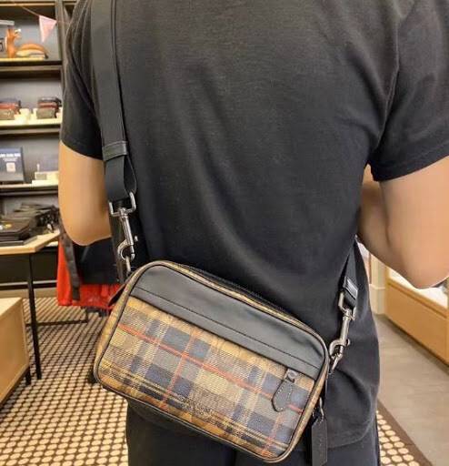 Coach Graham Crossbody NEW ITEM กระเป๋าสะพายลายสุดชิค crossbody