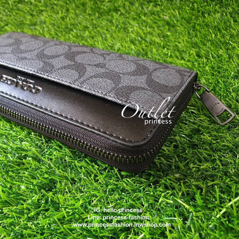 COACH FACTORY OUTLET LONG WALLET Best seller! กระเป๋าสตางค์ใบยาวซิป วัสดุหนัง ลาย Signature Brand สวยหรู เปิดปิดด้วยซิป หัวซิปแบรนด์ ภายในมีช่องใส่บัตร ธนบัตร และช่องซิปใส่เหรียญค่ะ