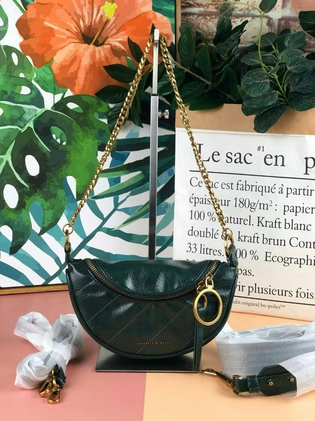 CHARLES & KEITH WRINKLED EFFECT RING ZIP TASSEL CROSSBODY BAG กระเป๋าสาระพัดประโยชน์ ใช้คาเอว คาดอก หรือจะสะพายแบบครอสบอดี้ได้ค่า 💥💥 มีโลโก้แบรนด์ที่ด้านหน้า เปิดปิดแบบซิปคู่เก๋ๆ ด้านในมีช่องใส่บัตรได้ 3 ช่อง รุ่นนี้ใส่ iPhone plus ได้พอดี