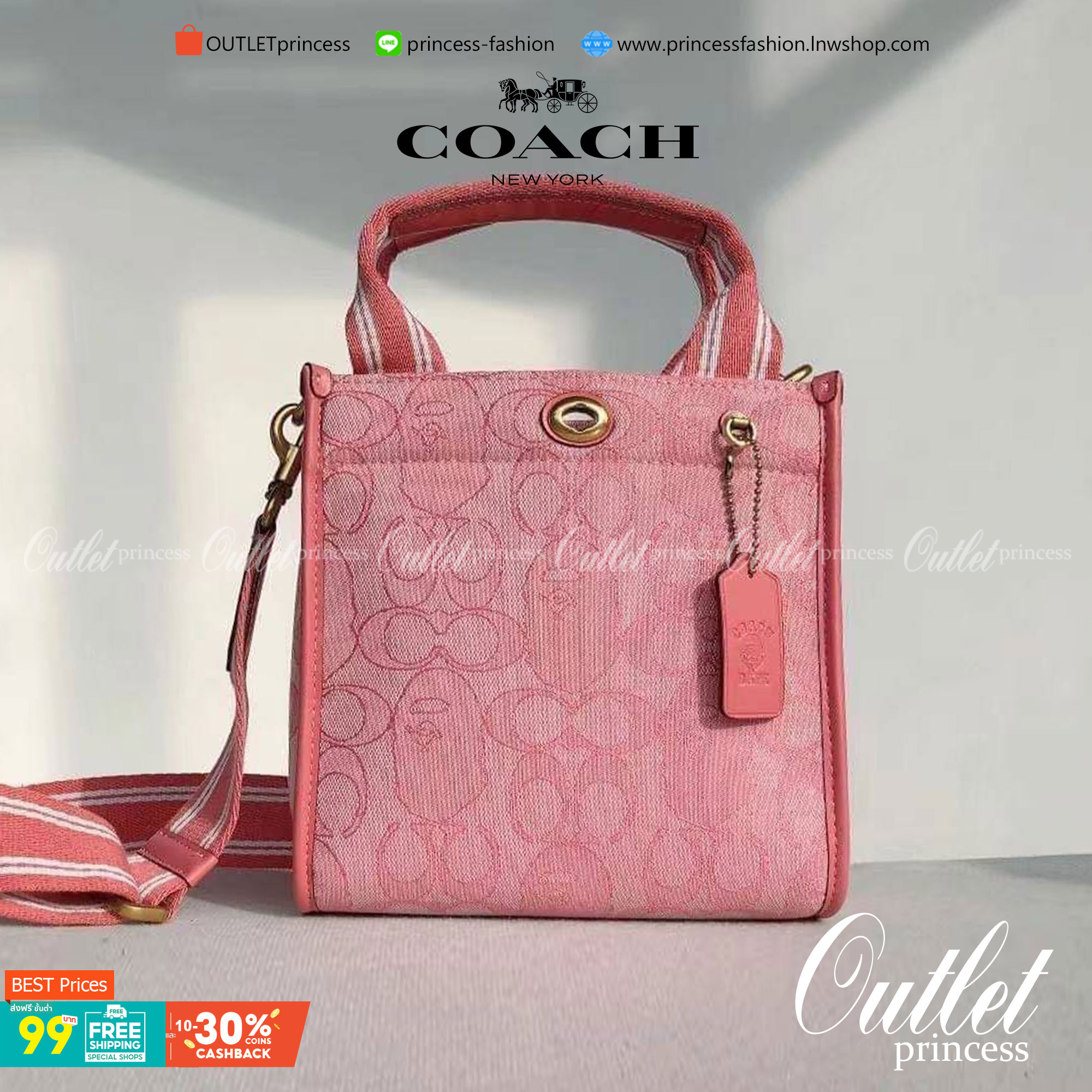 Coach Bape X Coach Tote 22 In Signature Jacquard กระเป๋าถือและครอสบอดี้โท้ทมินิไซส์ รุ่นใหม่สุดฮอต!! ใบจริงคือน่ารักม้ากกกก!! สวยอยู่ทรง มี 2 สี น่ารักน่าใช้ วัสดุหนังแคนวาส มาพร้อมหูจับในตัวและสายสะพายข้าง ถอดออกหิ้วเก๋ๆก็ได้ หรือสะพายถ่ายรูปชิคๆก็ดูดี ล