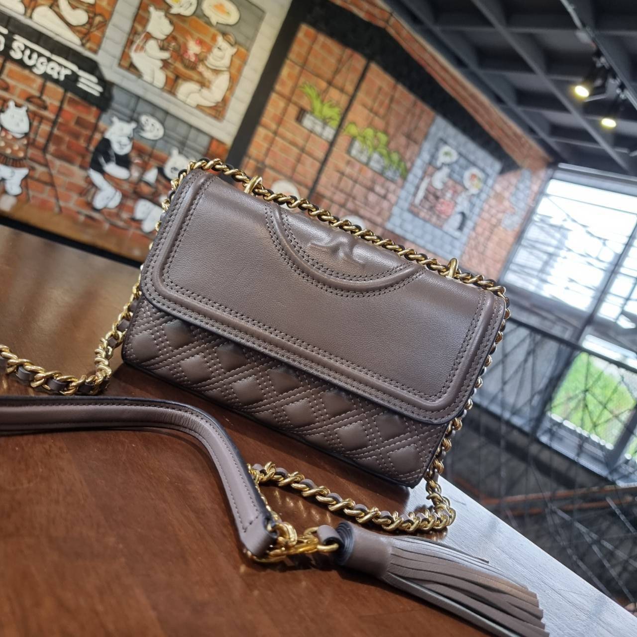 OUTLET 】TORY BURCH FLEMING SMALL CONVERTIBLE SHOULDER BAG แรร์ไอเท็ม สีมาใหม่ นิวซีซั่น สวยหรู ดูผู้ดีสุด