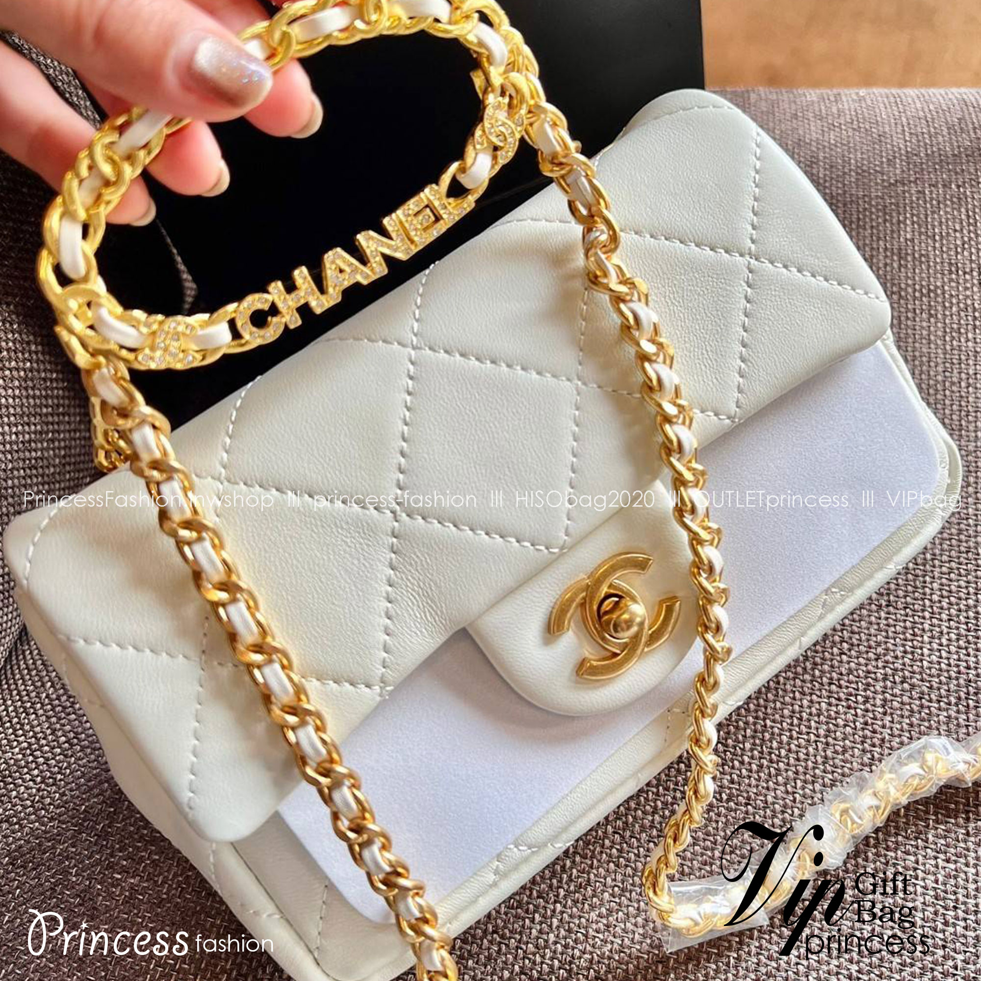 Chanel Small Flap Bag with Top Handle 8" /CHANEL CHAIN SHOULDER BAG กระเป๋าสะพายได้และหิ้วได้ หนังสวย เรียบ สัมผัสนุ่มมือ น่าใช้มากๆ