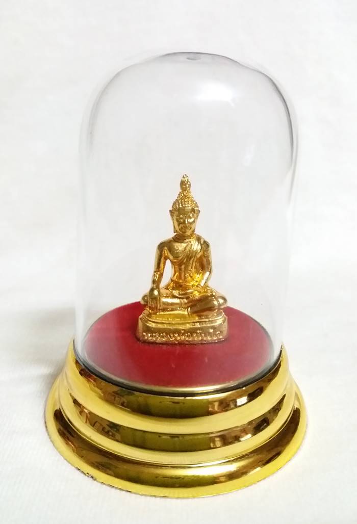 สินค้าหมดค่ะ องค์หลวงพ่อทันใจเนื้อทองครอบแก้วใบคาถาค่ะ