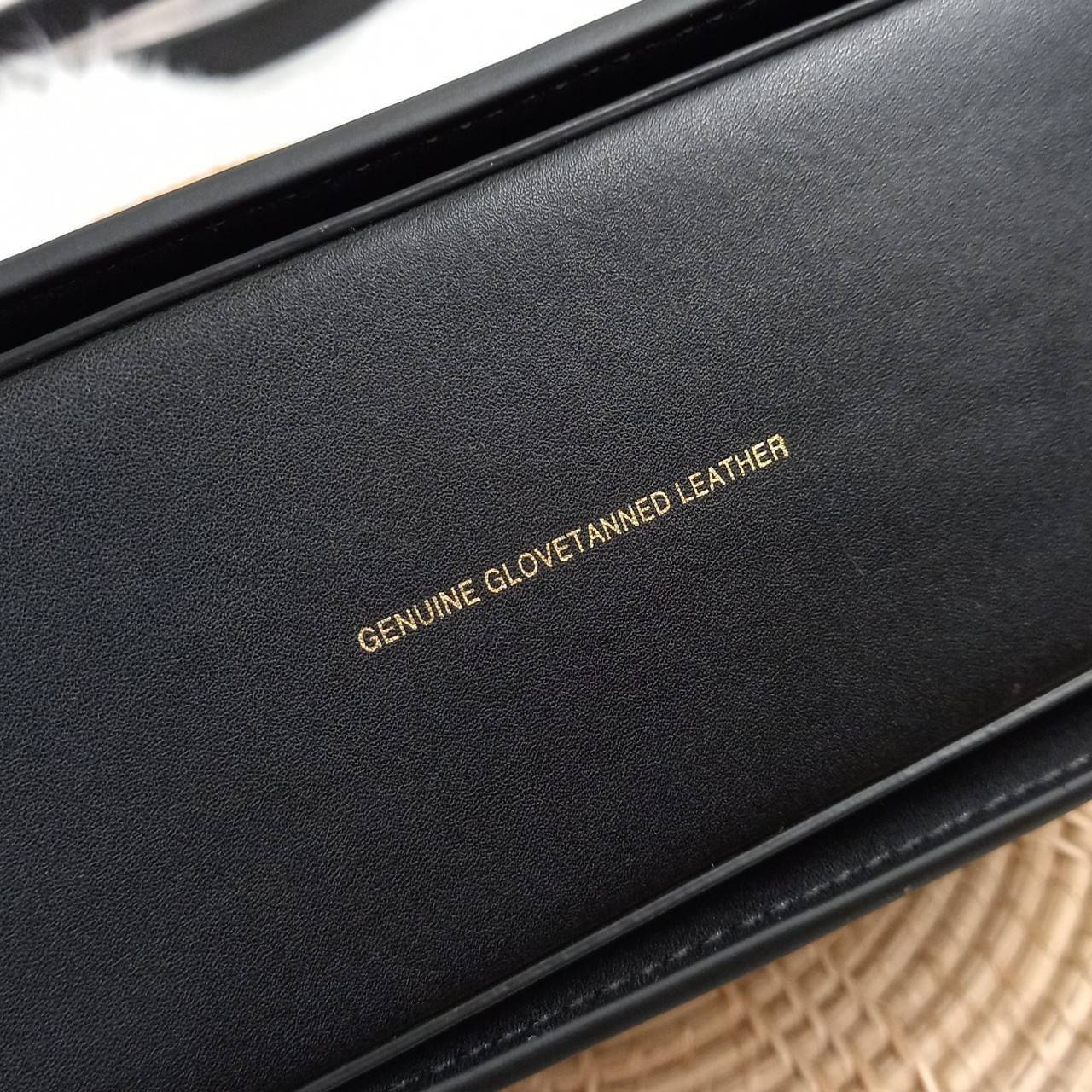 COACH STUDIO GLOVETANNED LEATHER SHOULDER BAG (C6641)🌺ห้ามพลาดเด็ดขาด!! สวยละมุน เรียบหรู ดูแพงสุดๆ!! //กระเป๋าถือ กระเป๋าสะพาย ดีไซน์เนี้ยบ! เฉียบมาก!// วัสดุหนังแท้ หนังเรียบเต็มใบ อยู่ทรง สวยมากๆ ดีเทลเรียบหรู ผู้ดีสุดๆ!// ด้านหน้าเปิด-ปิดด้วยต