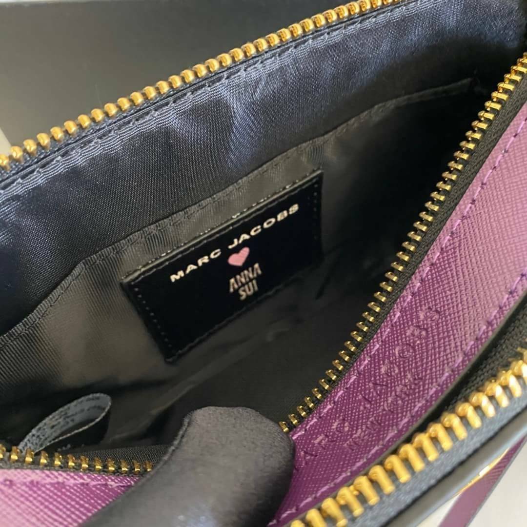 พรีเมี่ยมกิ๊ฟแท้ 100% 】หนังแท้ MARC JACOBS The Snapshot Camera X Anna Sui Cross Body Bag