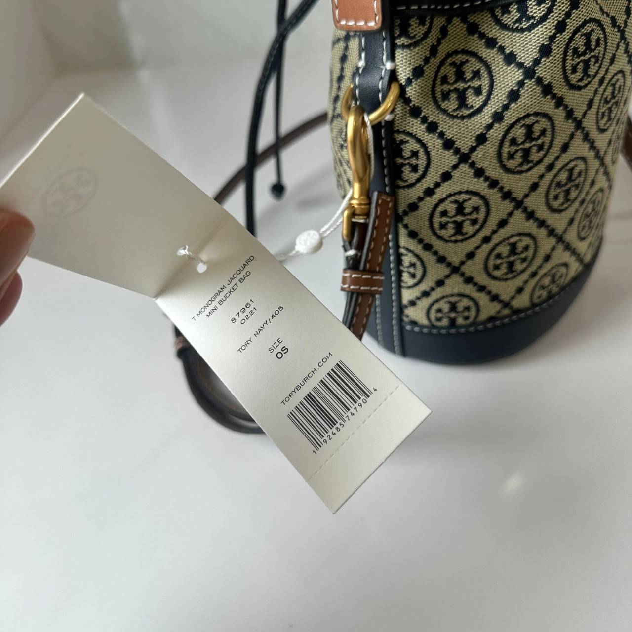 TORY BURCH T MONOGRAM JACQUARD MINI BUCKET BAG กระเป๋าทรงบัคเก็ตไซส์มินิ ทรงยอดนิยมขนาดน่ารัก