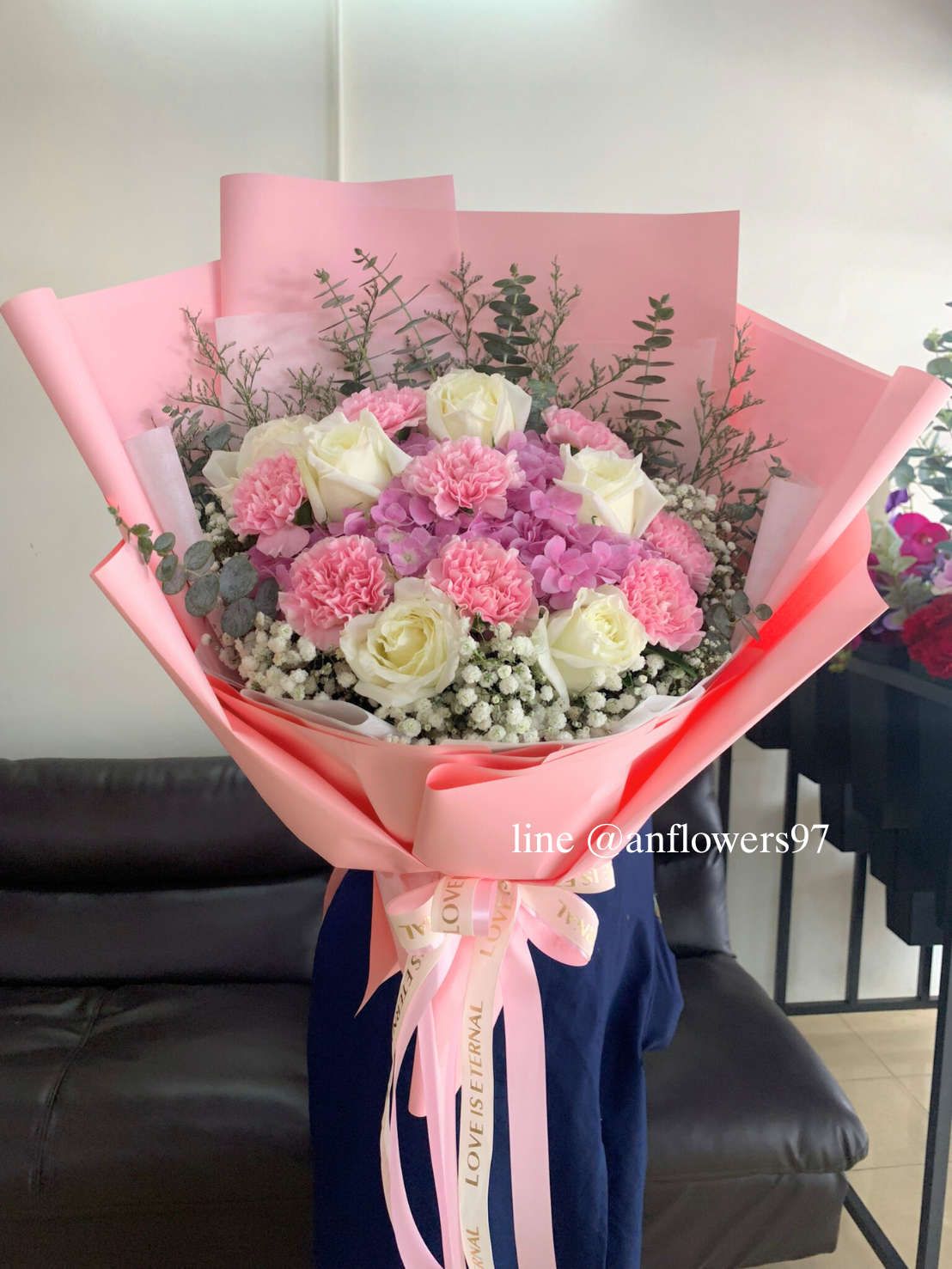 ช่อดอกไฮเดรนเยียสีชมพู
