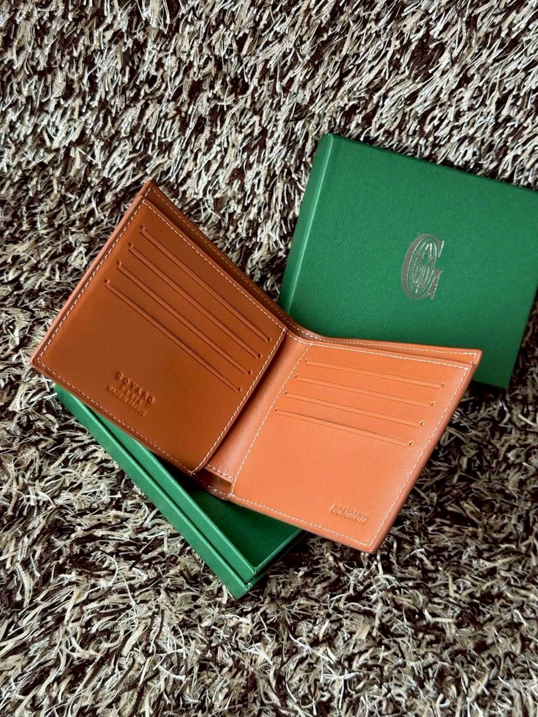 ORI หนังแท้ | Goyard Victoire Wallet กระเป๋าสตางค์ Victoire ขนาดกะทัดรัดและเหมาะสําหรับการจัดสำหรับการ์ดและธนบัตร ลวดลายสุดคลาสสิคของกระเป๋าเป็นเอกลักษณ์ที่ทุกคนจดจำได้