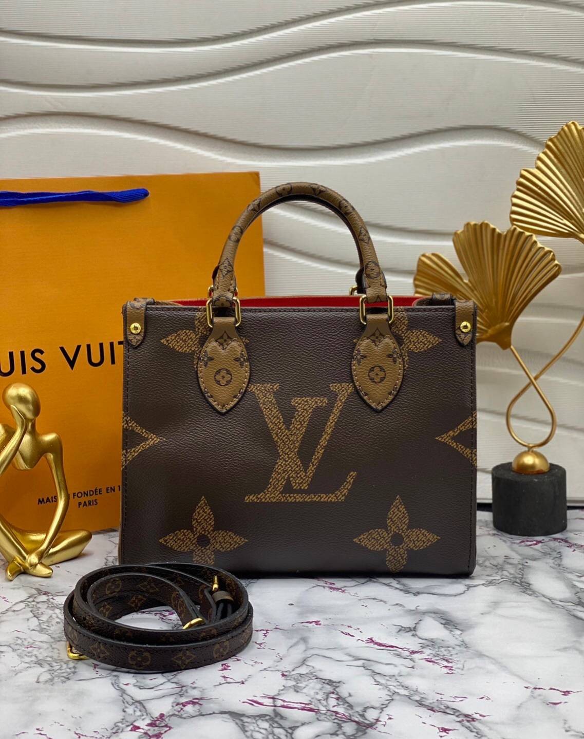 หนังแท้ LOUIS VUITTON ONTHEGO 10" พร้อมส่งที่ไทย เกรดใช้งานต่างประเทศได้