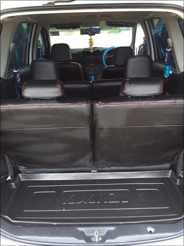 ชุดหุ้มเบาะรถยนต์AVANZA หนังPVC เกรดA เข้ารูป สีดำด้ายแดง