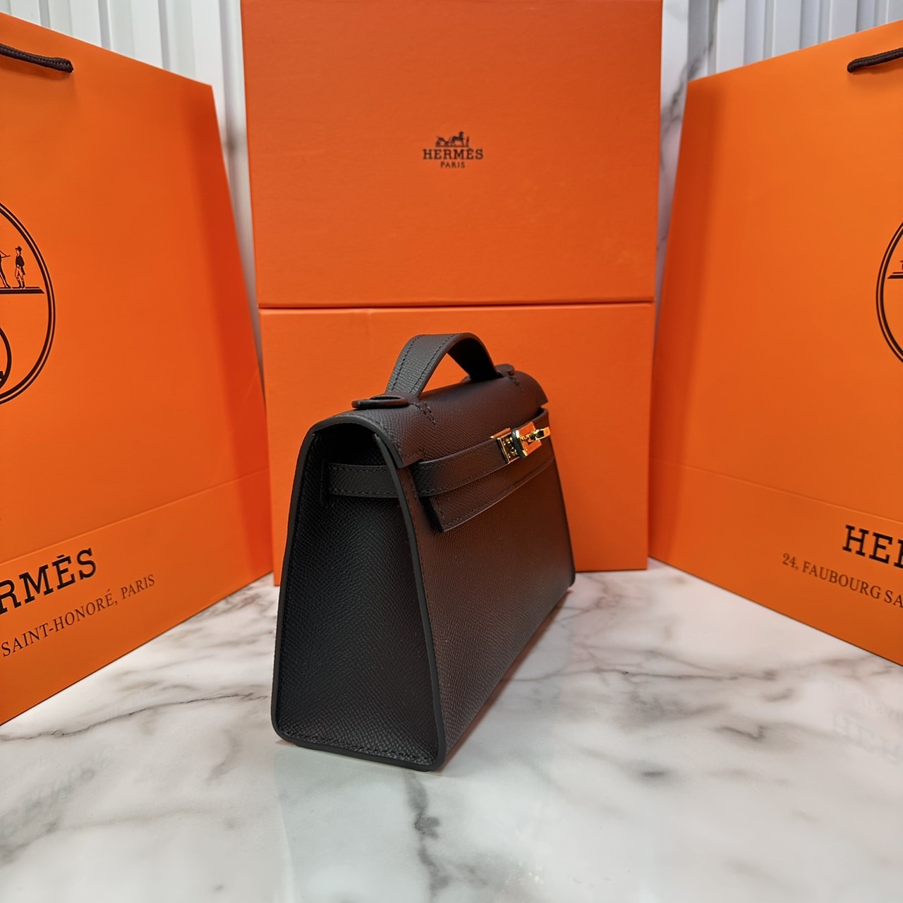 ORI หนังแท้ | Hermes Mini Kelly Pochette 20cm จิ๋วแต่แจ๋ว ราคาพุ่งยิ่งกว่าทอง กระเป๋าสะพายที่สุดแห่งหรูหราลัคชู นิยามของความสง่างามเหนือกาลเวลา