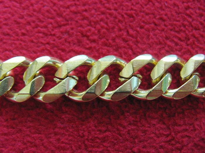 สินค้าหมดค่ะ เลสข้อมือทองเหลืองแบบใหญ่ค่ะ