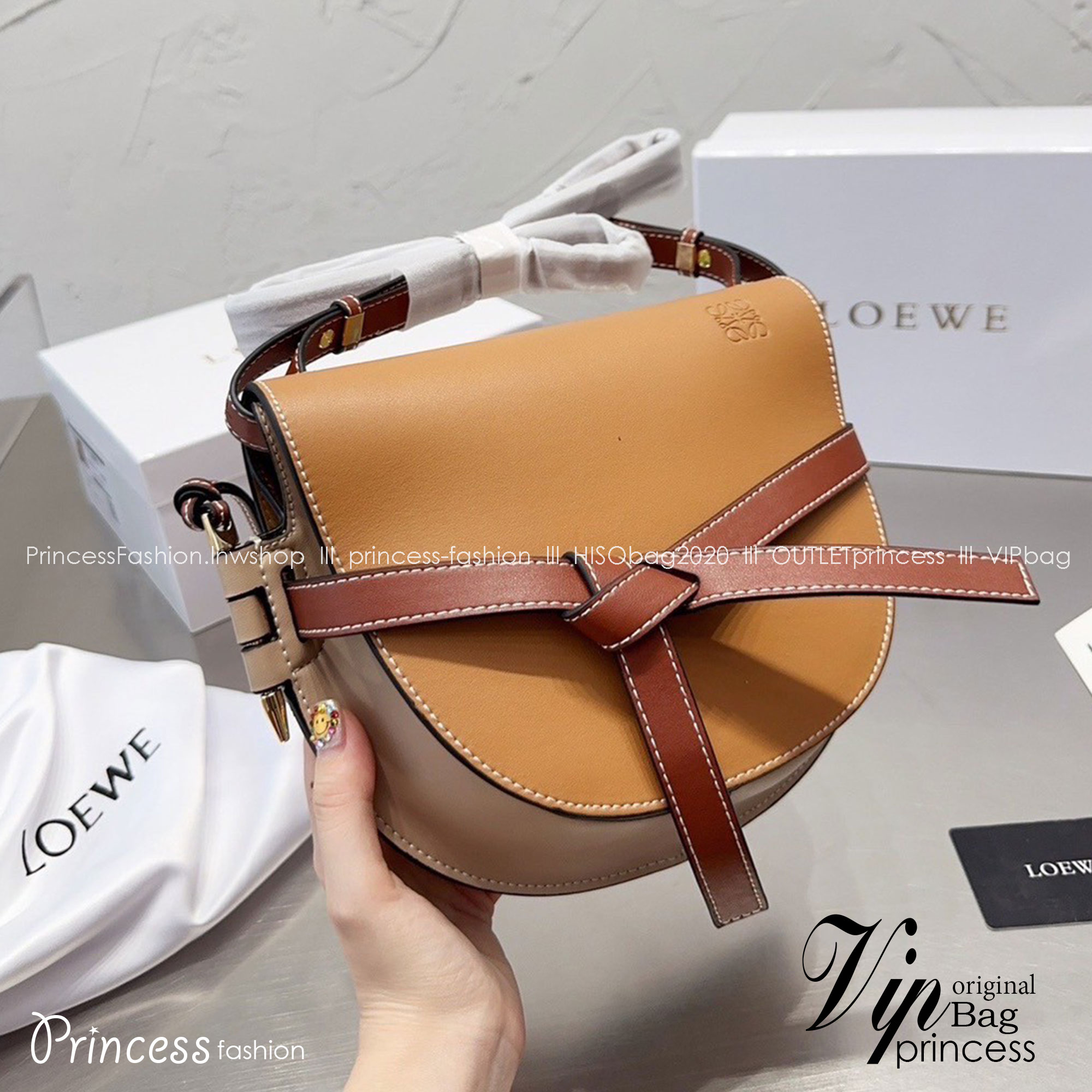 LOEWE CROSSBODY BAG / Loewe gate bag / LOEWE BAG พร้อมส่ง 4 สี กระเป๋าสะพายทรงอานม้าสวยอยู่ทรง รุ่นฮิตจากแบรนด์ดัง **รอบนี้จัดราคาพิเศษสุดคุ้ม งานสวยเกินราคาค่ะ